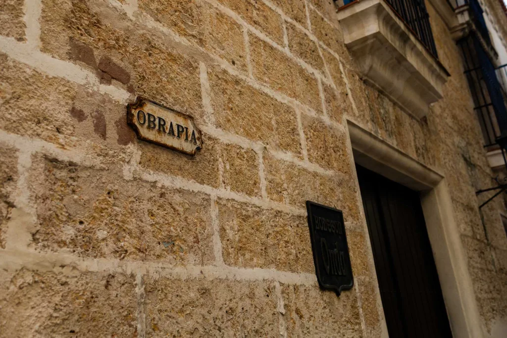 Obrapía Street